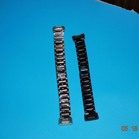 Fitbit Charge 3 Replacement Bands - Picture 1 of 3